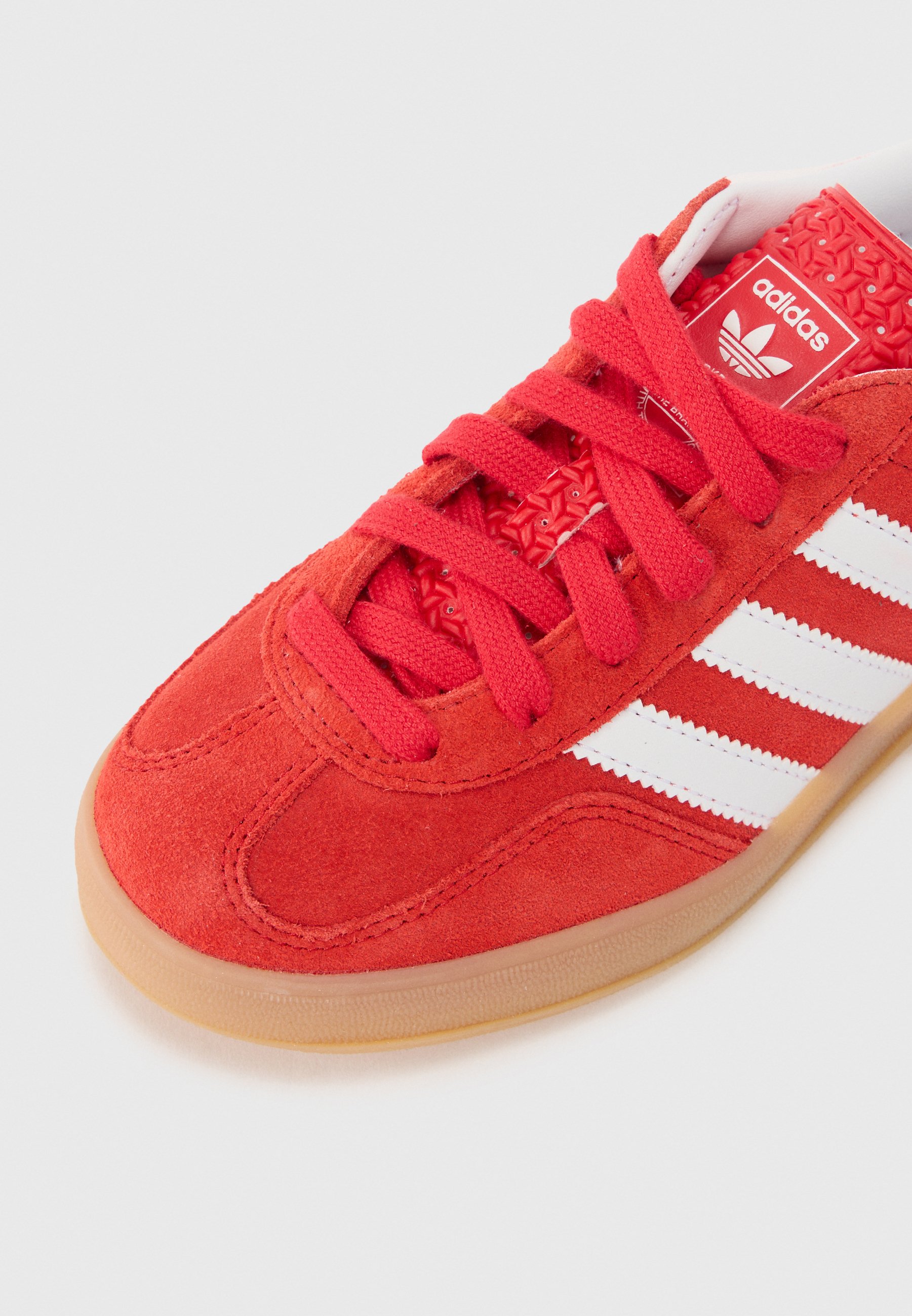 adidas Originals GAZELLE INDOOR J UNISEX - Sneakers laag - better