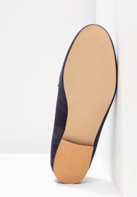 mint&berry Chaussons - dark blue