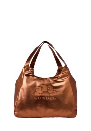 Glänzende bronzefarbene Tasche mit doppelten Griffen und geprägtem SUNDEK-Logo mit stilisierter Sonne und Wellen auf der Vorderseite.