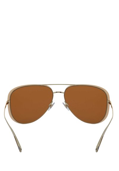 FlugzeugPiloten-Style Sonnenbrille mit braun getönten Gläsern und goldenem Metallrahmen. Verfügt über verstellbare Nasenpads und schlanke, gebogene Bügel.