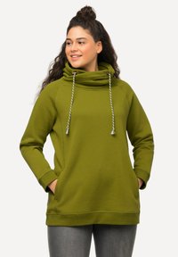 Ulla Popken MIT STEHKRAGEN RAGLANFORM LANGE ÄRMEL  - Felpa - oliv