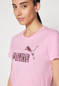 Puma ANIMAL TEE - Camiseta estampada - mauved out