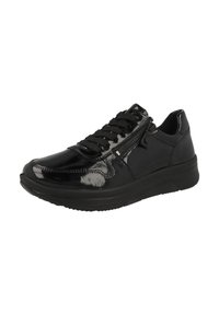 Schwarzer Sneaker mit einem glänzenden Lacklederschaft, Schnürsenkeln, seitlichem Reißverschluss und einer gepolsterten Sohle. Abgerunde Zehenpartie und strukturierte Details an den Seiten.