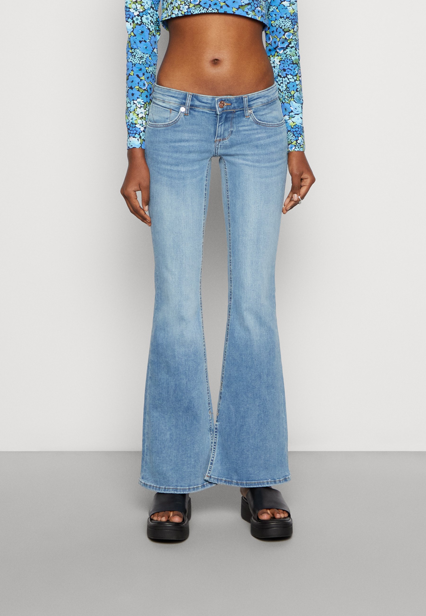 Denim Zalando Vestiti Only ONLY ONLCORAL ANKLE SLIT FLARED Jeans A
