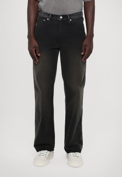Evisu RONT PANEL - Džíny Relaxed Fit - black