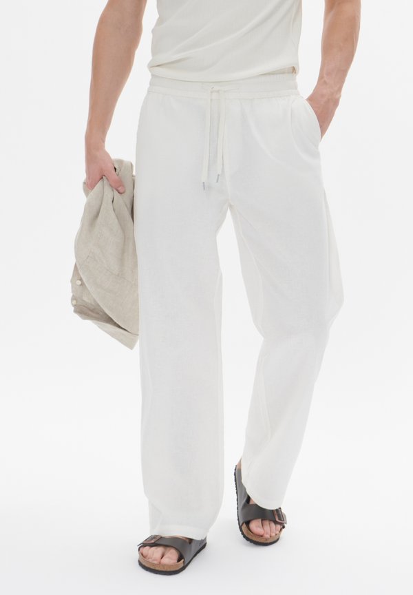 BARTON WIDE - Stoffhose