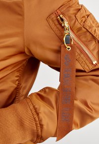 Alpha Industries Bomber jakna - hazel brown