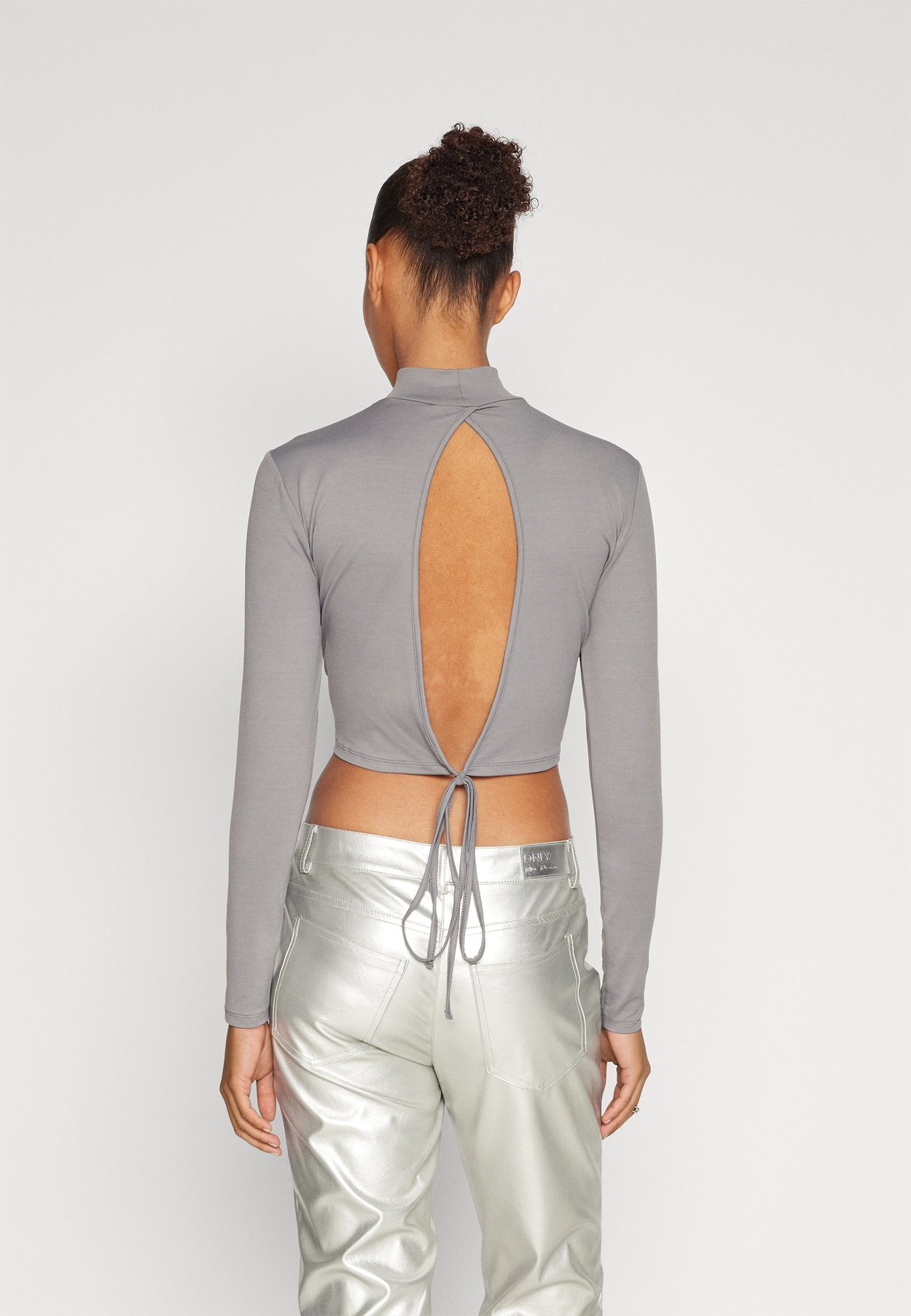 ONLEA OPEN BACK