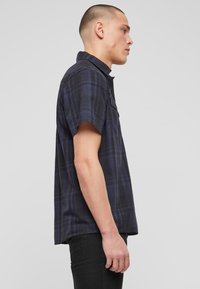 Brandit ROADSTAR - Marškiniai - blk/blue