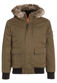 Oliwkowa parka z kapturem wyłożonym sztucznym futerkiem, zamkiem błyskawicznym z przodu, dwoma dużymi kieszeniami i ściągaczami przy mankietach. Charakterystyczny pomarańczowy detal na zamku.