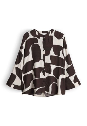 Overhemd met knopen met zwart-witte abstracte vormen, lange mouwen en een ronde halslijn, weergegeven op een witte achtergrond.