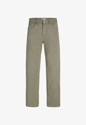 Pantalon beige droit avec bouton et fermeture éclair à l'avant, passants de ceinture et poches à l'avant et à l'arrière, présenté sur fond blanc.