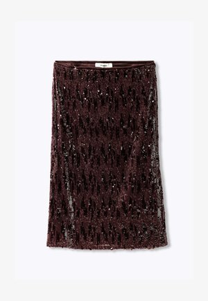 Jupe en sequins bordeaux avec une surface texturée présentant des motifs variés de sequins sombres et réfléchissants, coupe droite et taille élastique.