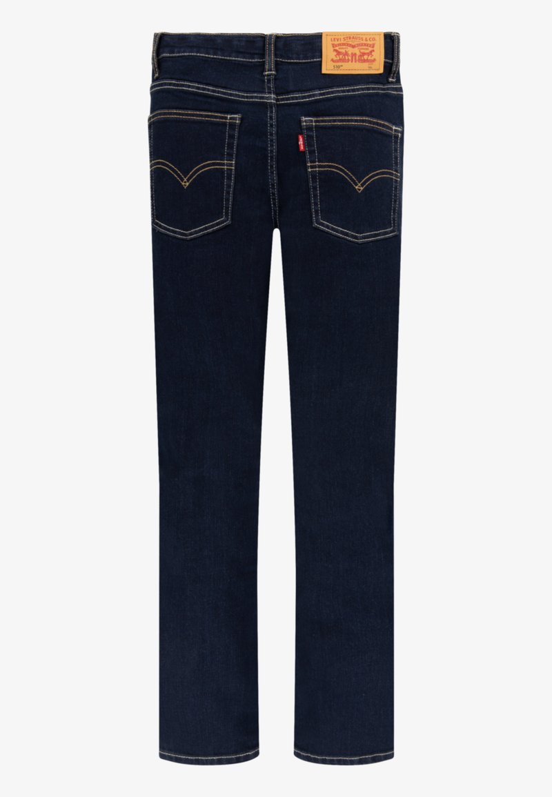 Jean en denim bleu marine avec une coupe droite, des coutures jaunes et deux poches arrière ornées d'accents brodés et d'une étiquette en cuir.