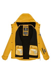 Veste imperméable jaune avec capuche, doublure en polaire noire, poches latérales et étiquettes. Dotée de fermetures à pression et d'une poche zippée.