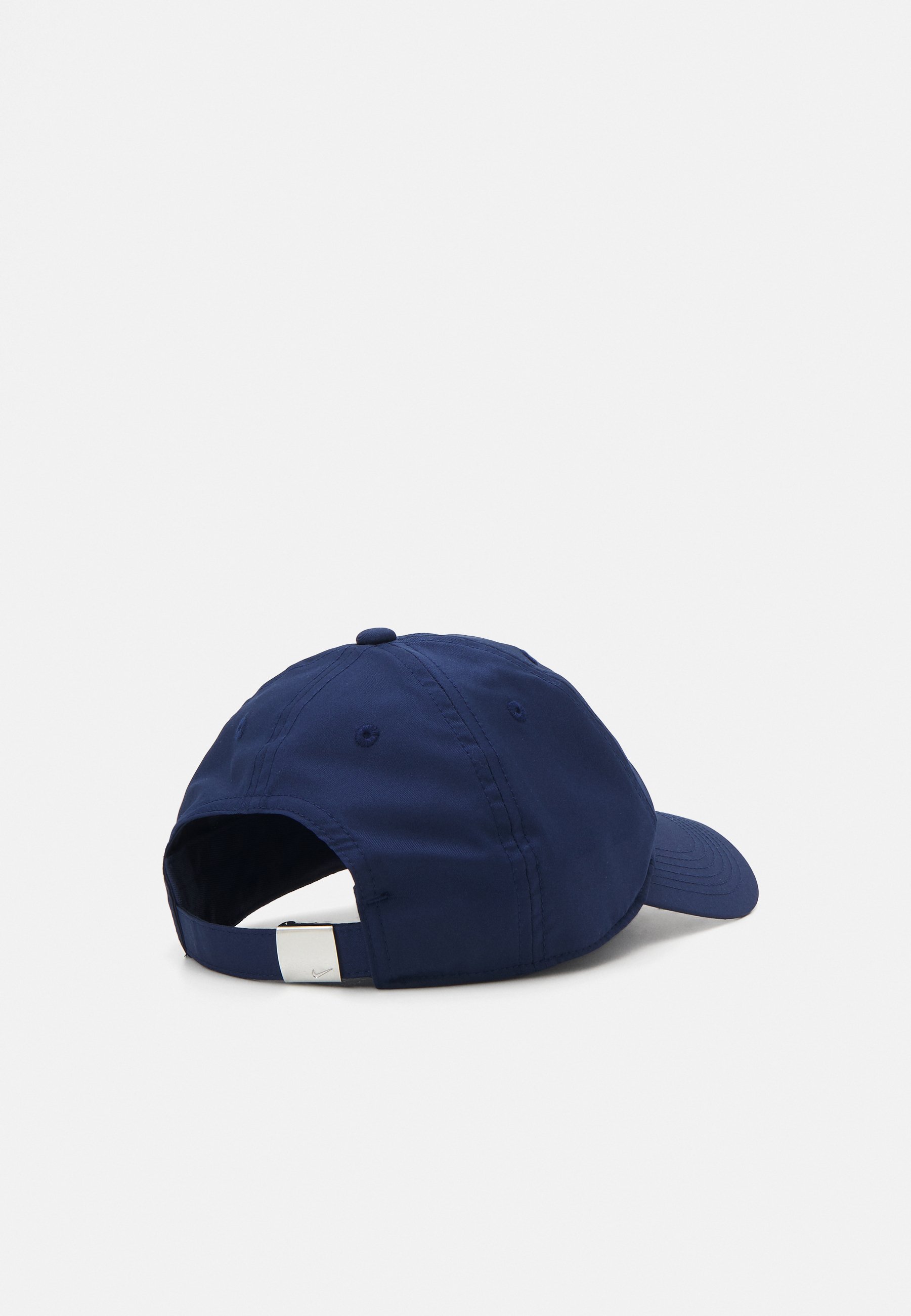 【NIKE】 キャップ (UNISEX) NAVY/WHITE Nike Club Washed Cap | Accessoires » Buy online now!