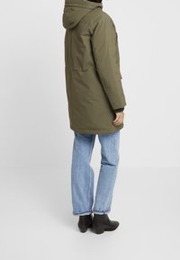 GANT Piumino lungo - olive