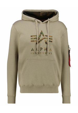 Hnedá mikina s predným klokanným vreckom, šnúrkami a logom v kamuflážnom potlači. Má rebrované manžety a lem, s postranným zipsovým vreckom.