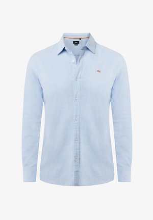 Jasnoniebieska, długorękawowa koszula zapinana na guziki, wykonana z fakturowanej tkaniny, z małym pomarańczowym logo na piersi oraz klasycznym kołnierzykiem.