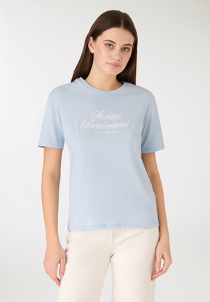 - T-shirt z nadrukiem