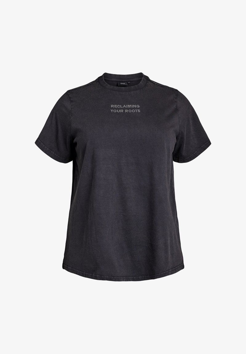 Černé bavlněné tričko s krátkým rukávem, kulatým výstřihem a textem "VRACENÍ VAŠICH KOŘENŮ" v kontrastním designu na přední straně.