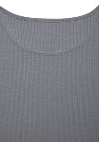 Graues, geripptes Tanktop mit runder Halsausschnitt und feiner Textur, geeignet zum Schichten oder für legere Outfits.