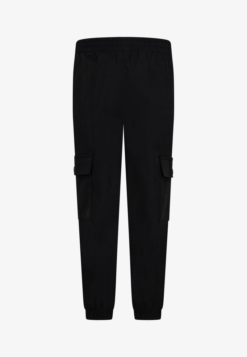 Črne cargo hlače z elastičnim pasom, oprijet fit in dvema stranskima žepoma. Narejene iz mehke, gladke tkanine.