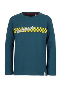 Langärmliges T-Shirt aus tealfarbenem Baumwollmaterial mit einem gelb-schwarzen Schachbrettmuster und dem Text "Band of Rascals" über der Brust.