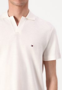 Tommy Hilfiger SLUB  - Polo - ivory petal/white