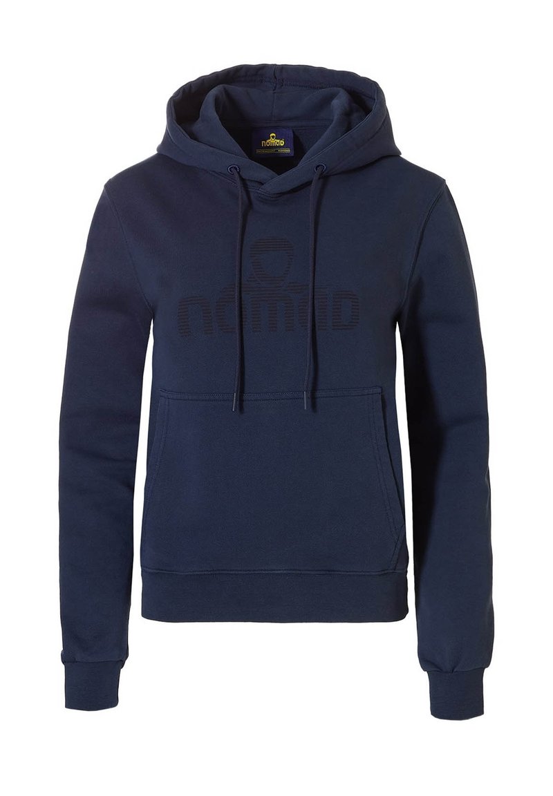 Marineblauwe hoodie van zacht materiaal, met een voorzak, trekkoorden en een groot logo op de voorkant gedrukt.