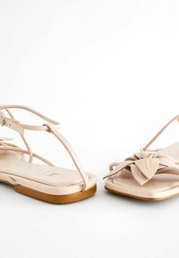 Next Sandaler - pink