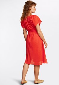 King Louie TALIA VERANO - Vapaa-ajan mekko - fire red