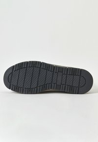 Koroshi Šņorējami puszābaki - black