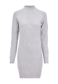 Robe pull gris clair en tricot avec un col montant, une texture côtelée et des motifs en torsades. Manches longues, coupe ajustée, longueur genou.