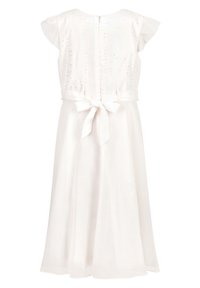 Bílé šaty s texturovaným vrškem s malými puntíky, krátkými volánovými rukávy, projmutým pasem se stuhou a vzdušnou sukní.