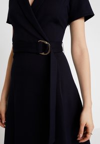 mint&berry Vestido ligero - blue