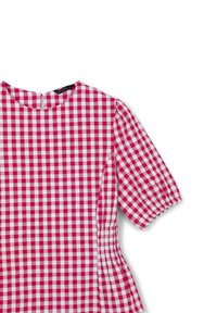 Blusa a maniche corte in gingham rosso e bianco con dettaglio in vita elasticizzato e chiusura con bottoni sul retro.