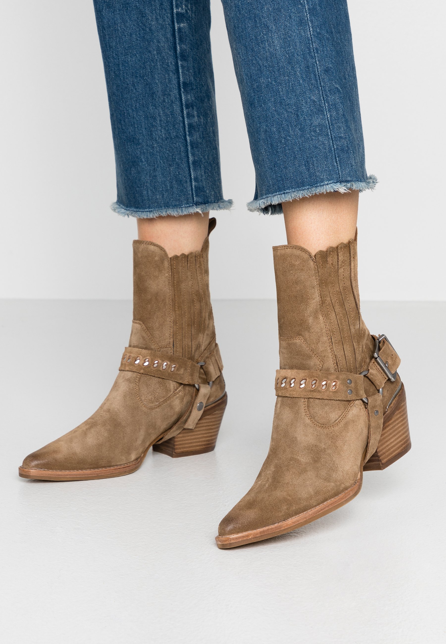 Bronx JUKESON Cowboystøvletter dark natural Zalando.no Bronx JUKESON Cowboystøvler black Zalando.no