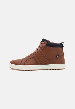 Sneakersy wysokie