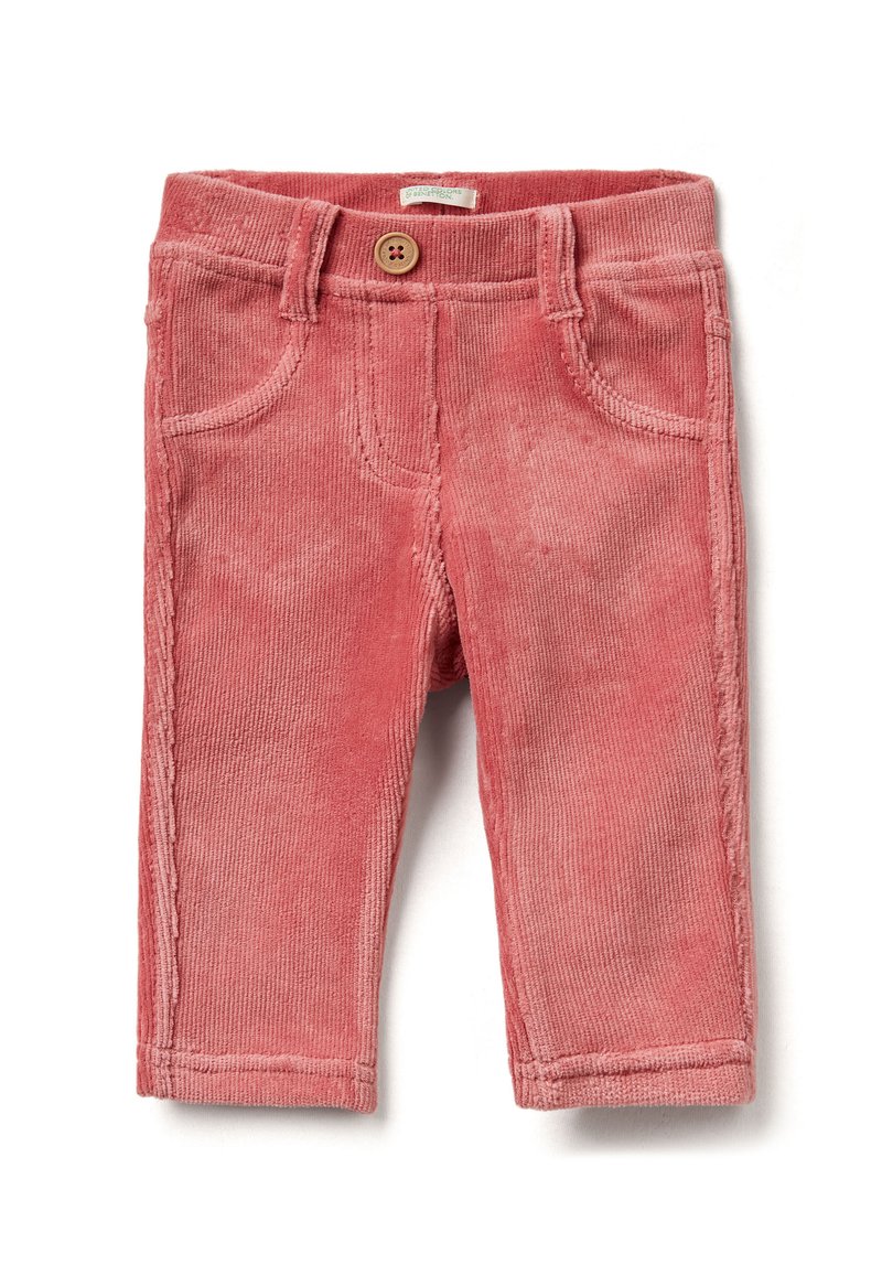 Kordové kalhoty v barvě prachově růžové s jemnou texturou, s knoflíkovým zapínáním, předními kapsami a kontrastními švy.