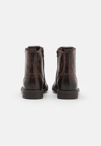 Jack & Jones JFWHOWARD - Botines con cordones - cognac