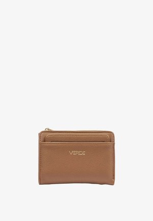 Compact brown leather wallet with external pocket and gold zipper, featuring "VERDE" embossed in gold on the front.