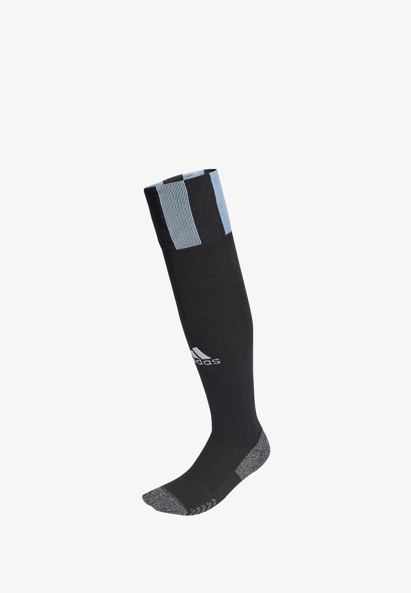 Calza nera fino al ginocchio con una fascia azzurra a righe, suola testurizzata e logo Adidas argentato sul lato. Realizzata in un materiale resistente.