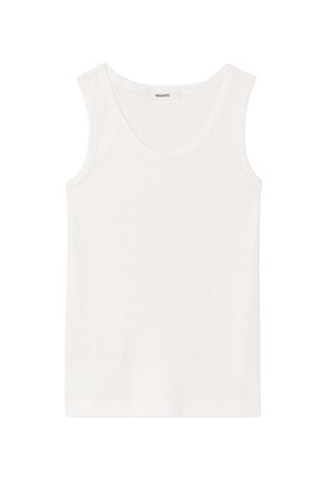 Débardeur blanc sans manches avec encolure dégagée, texture côtelée et étiquette PROMOD dans le dos à l'intérieur du col.