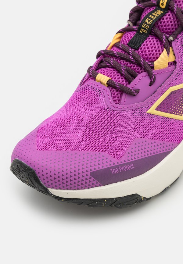 DYNASOFT NITREL V6 GTX - Trail running shoes - passion fruit3