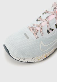 Thumbnail Image 6