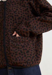 Obey Clothing DOTTIE LINER JACKET - Fleecejakke - java brown
