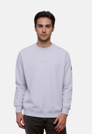 Sudadera de cuello redondo en gris claro, hecha de una tela suave, con puños y dobladillo acanalados, y un sutil logo "CORE" en el pecho.