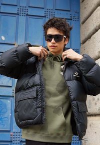 Converse PATCH POCKET PUFFER JACKET - Kurtka zimowa