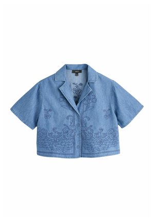 Lyseblå kortærmet denimskjorte med blomstret broderi, knapper foran og en bred krave.